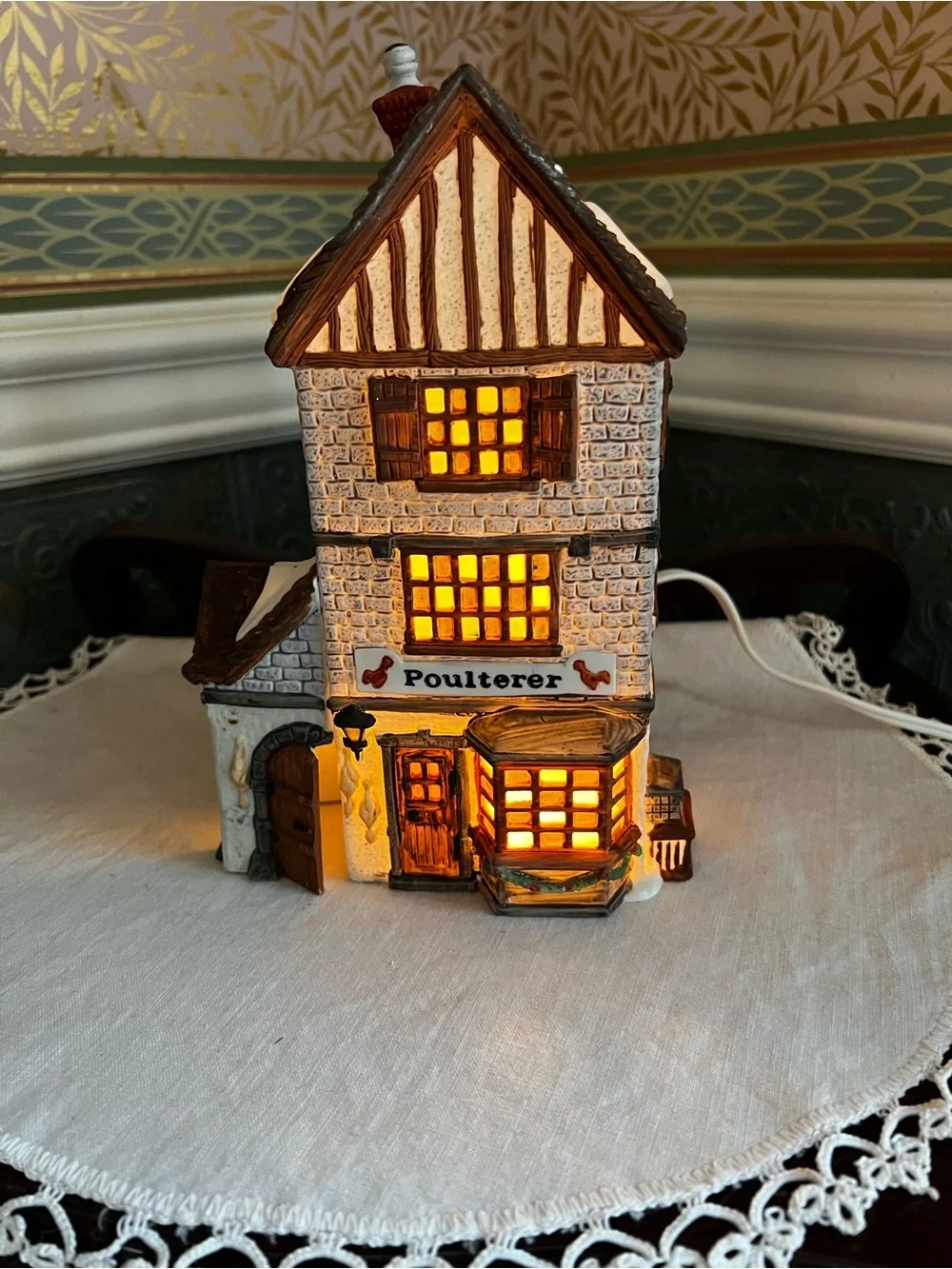 Department 56 Dickens Village “Poulterer” #5926-9 in Box.